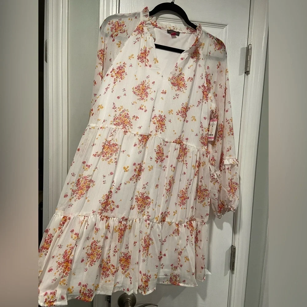 NWT Vince Camuto Size S White Floral Ruffle Flowy Long Sleeve Sheer Mini Dress